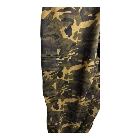 Bootcamp Jumpsuit - Camouflage - Picture 6 of 8
